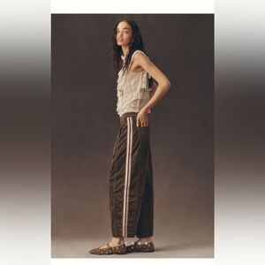 NWT- Anthropologie - Pilcro - The Izzie Relaxed Pull-On Barrel Pants:
Size Small